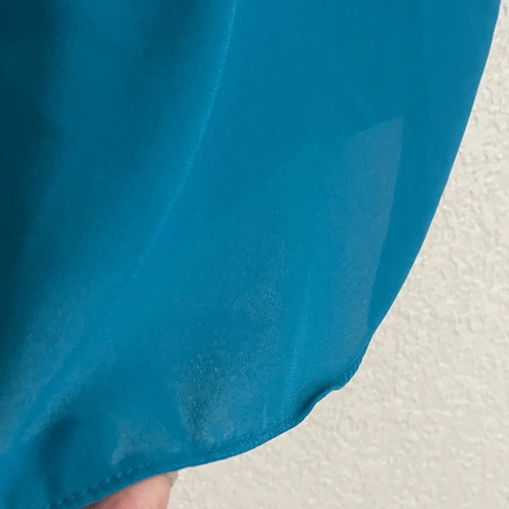 VINCE CAMUTO Teal Ruffle Sleeve Blouse - Picture 8 of 9